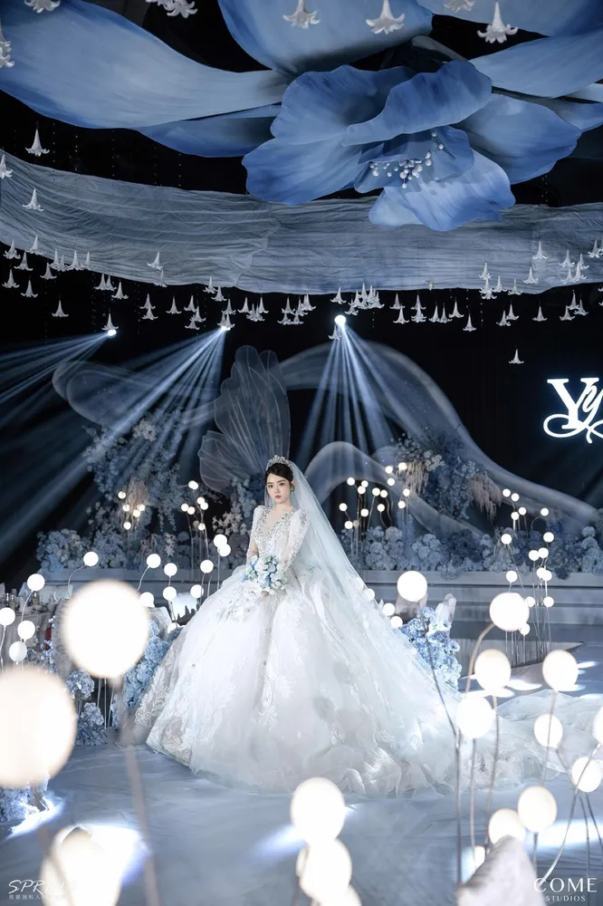 Blue Dream wedding design project cover