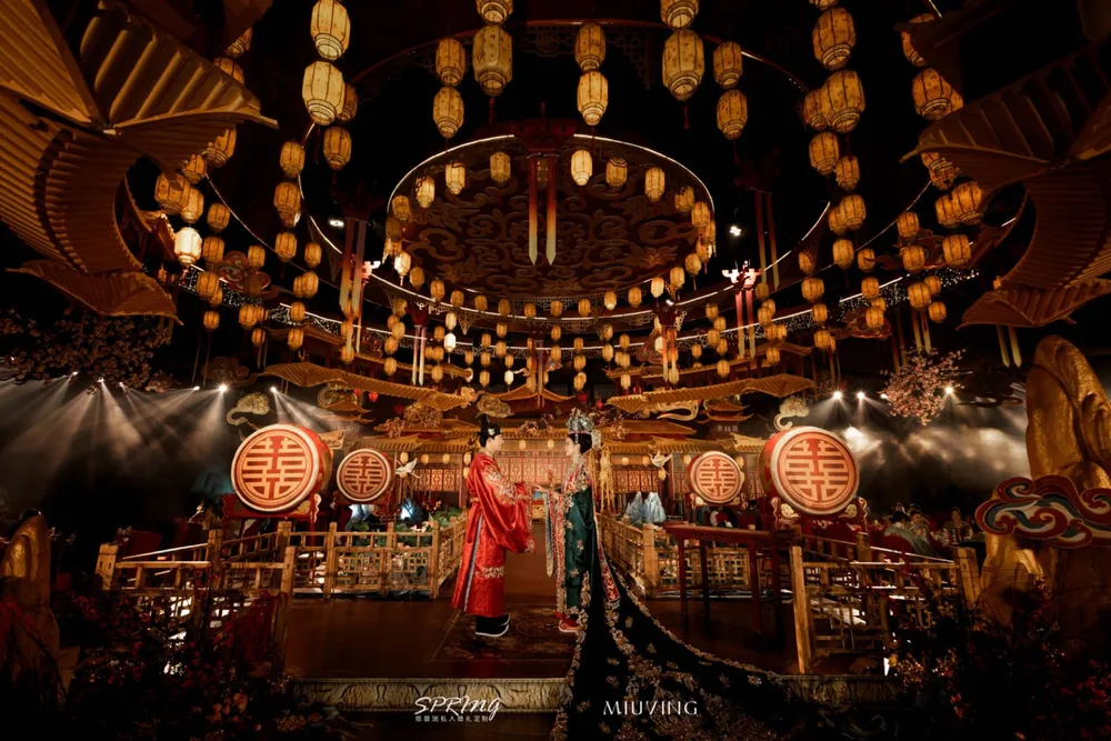 Gilded Song Dynasty wedding design project cover