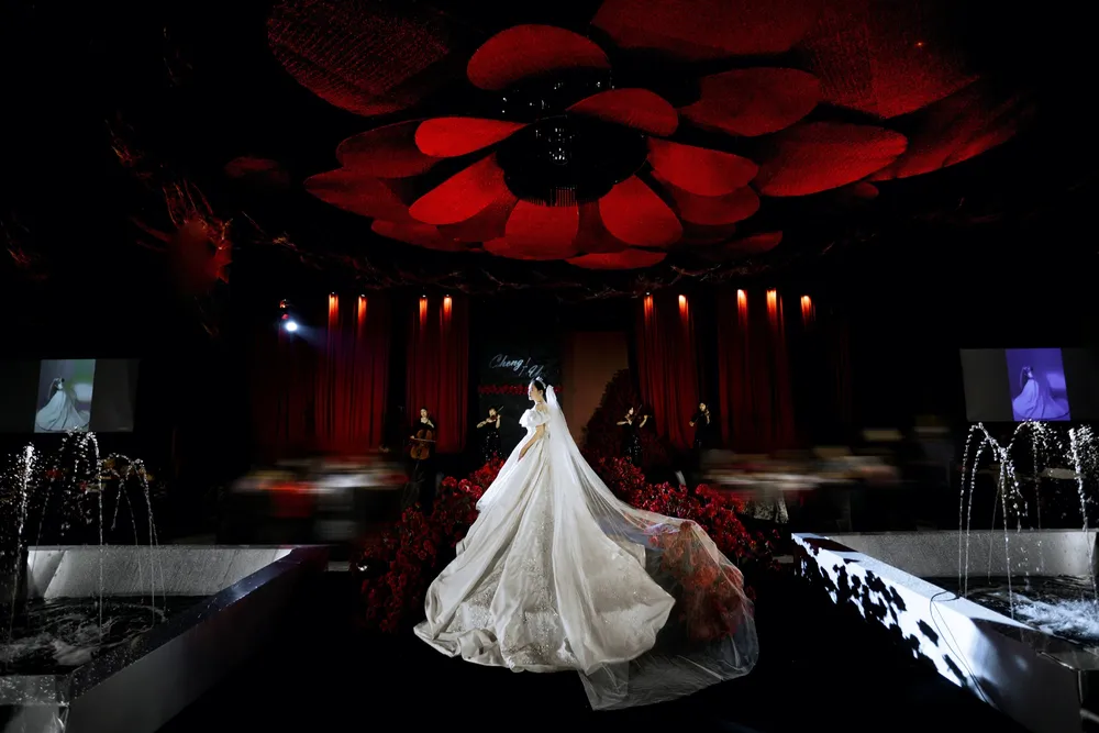Red & Black Runway wedding design project cover